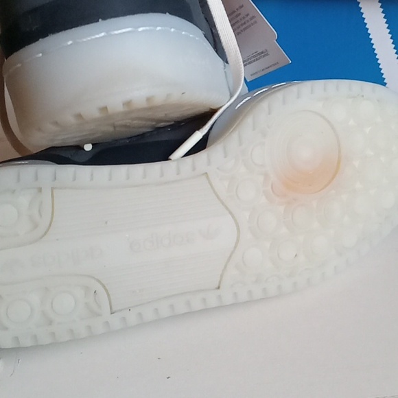 Adidas Forum Low CL New - Picture 5 of 9